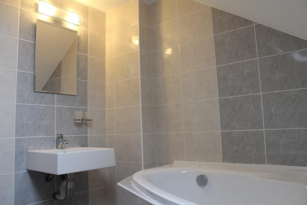 Penzion Bowten Secovce Habitación foto